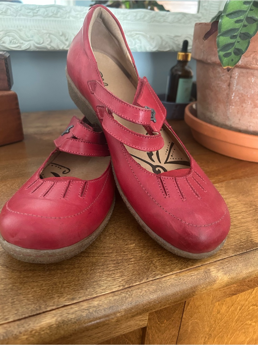 Portofino Women's Red Mary Jane Comfort Flats in Genuine Leather